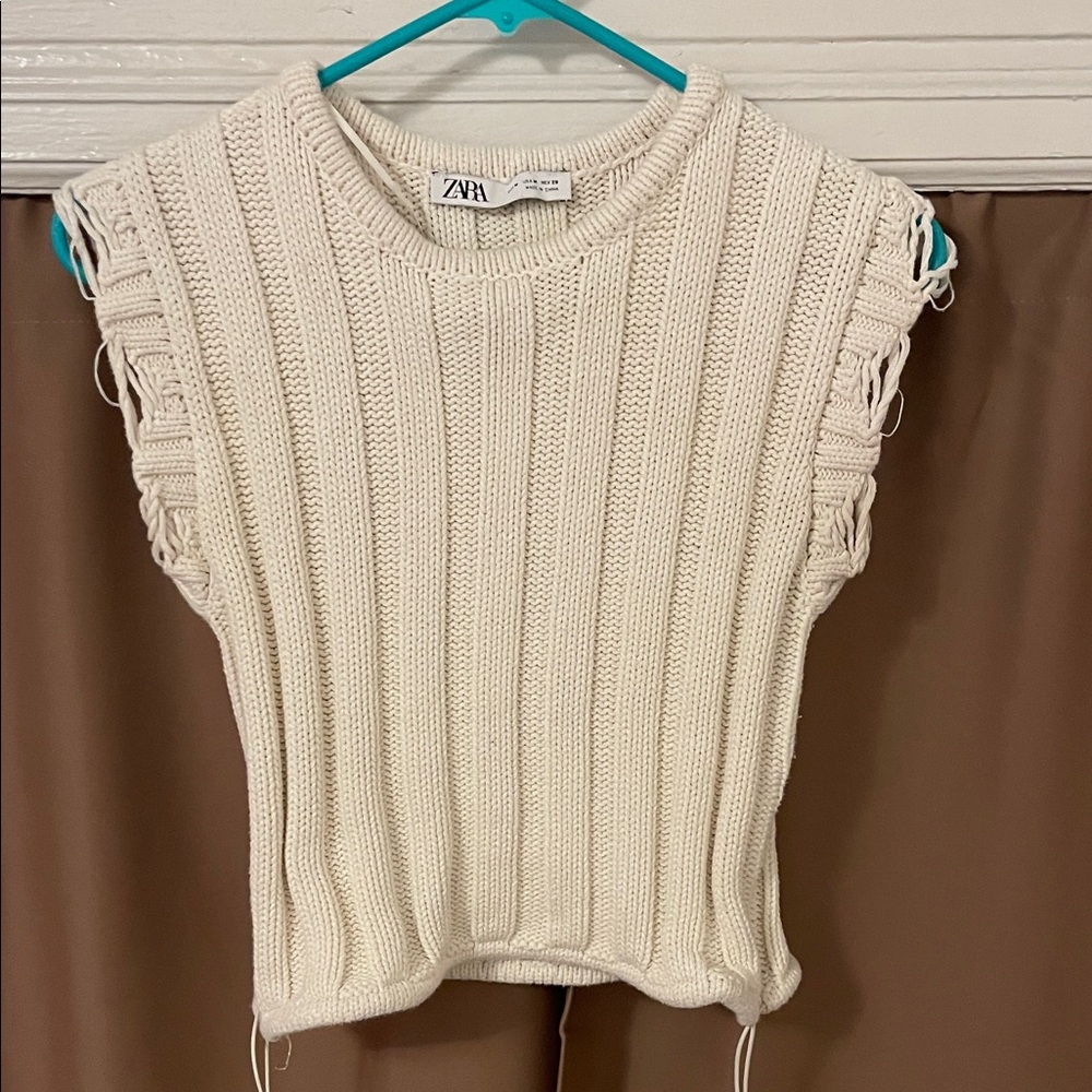 Zara Ivory Ribbed Knit Top